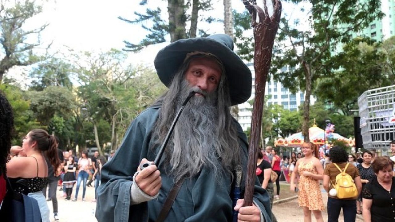 Manoel-Lucas-Javorousk-vestido-de-Gandalf.jpg