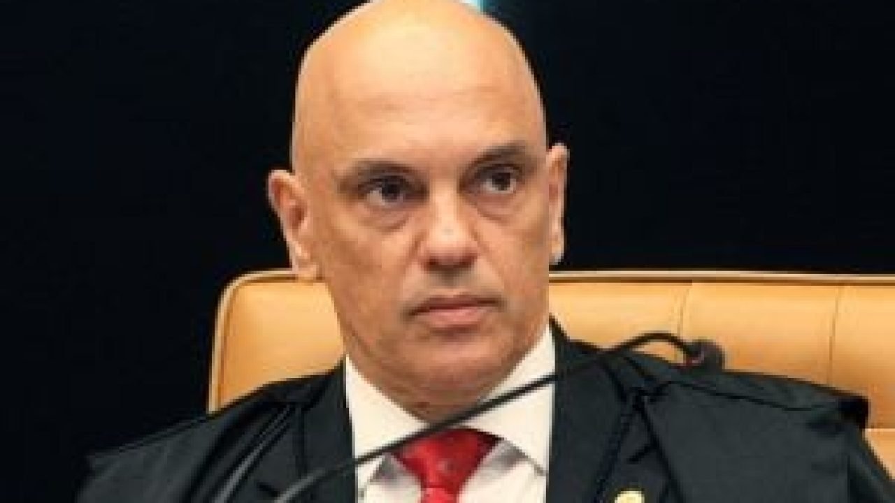 Moraes-Camara-300x200-1