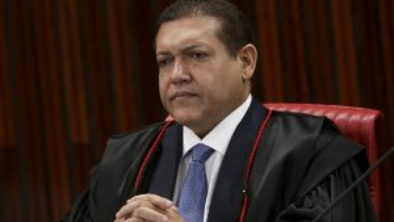 Nunes-Marques-300x200-1