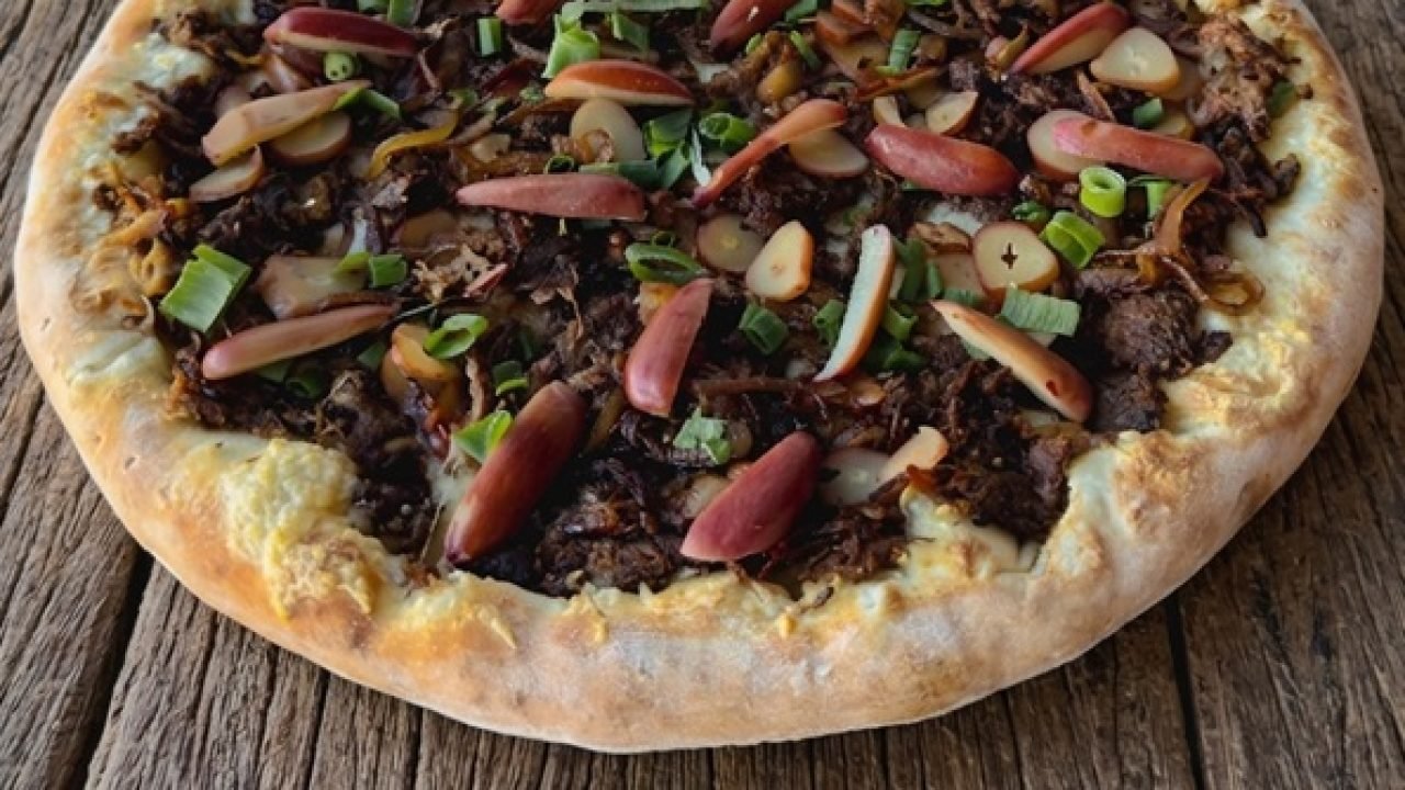 Pizza-de-pinhao.jpg