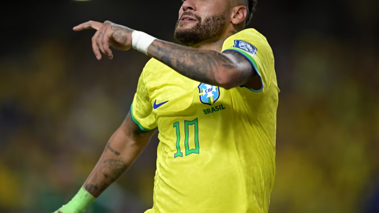 Com Neymar e companhia, a Seleção Brasileira iniciou nesta quarta-feira (27) os