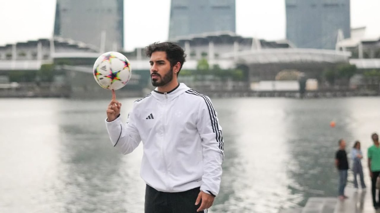 Participante da Casa de Vidro do BBB 26 já foi melhor do mundo no futebol; entenda