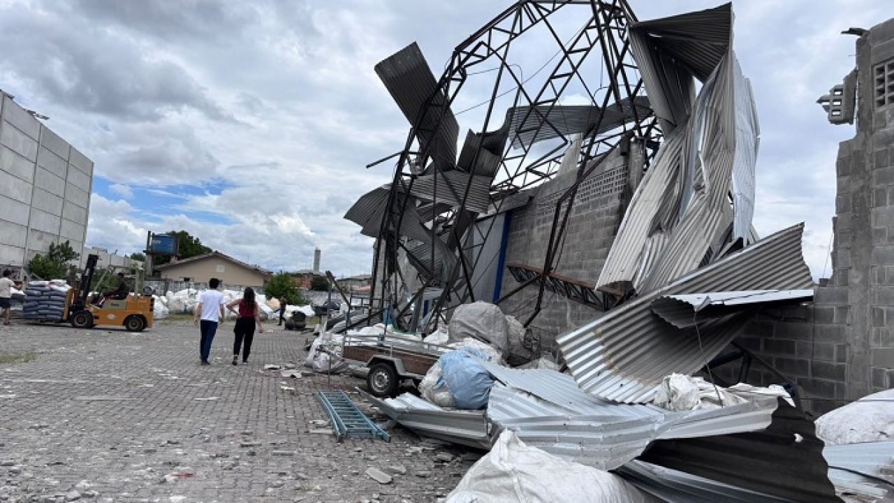Tornado-em-Sao-Jose-dos-Pinhais-1.jpg