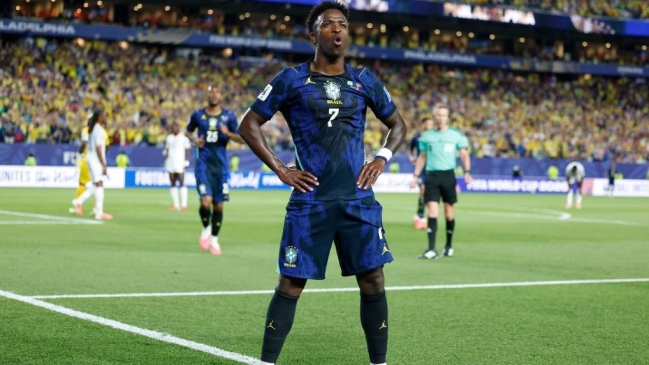 Vini jr foi um dos autores dos gols do Brasil na partida contra ao Haiti Rafael