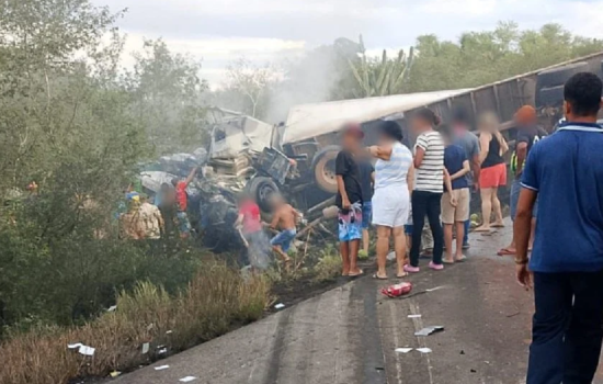 acidente-tragico-16-mortes-tragedia-na-br-laje-not006435730202606011043.png