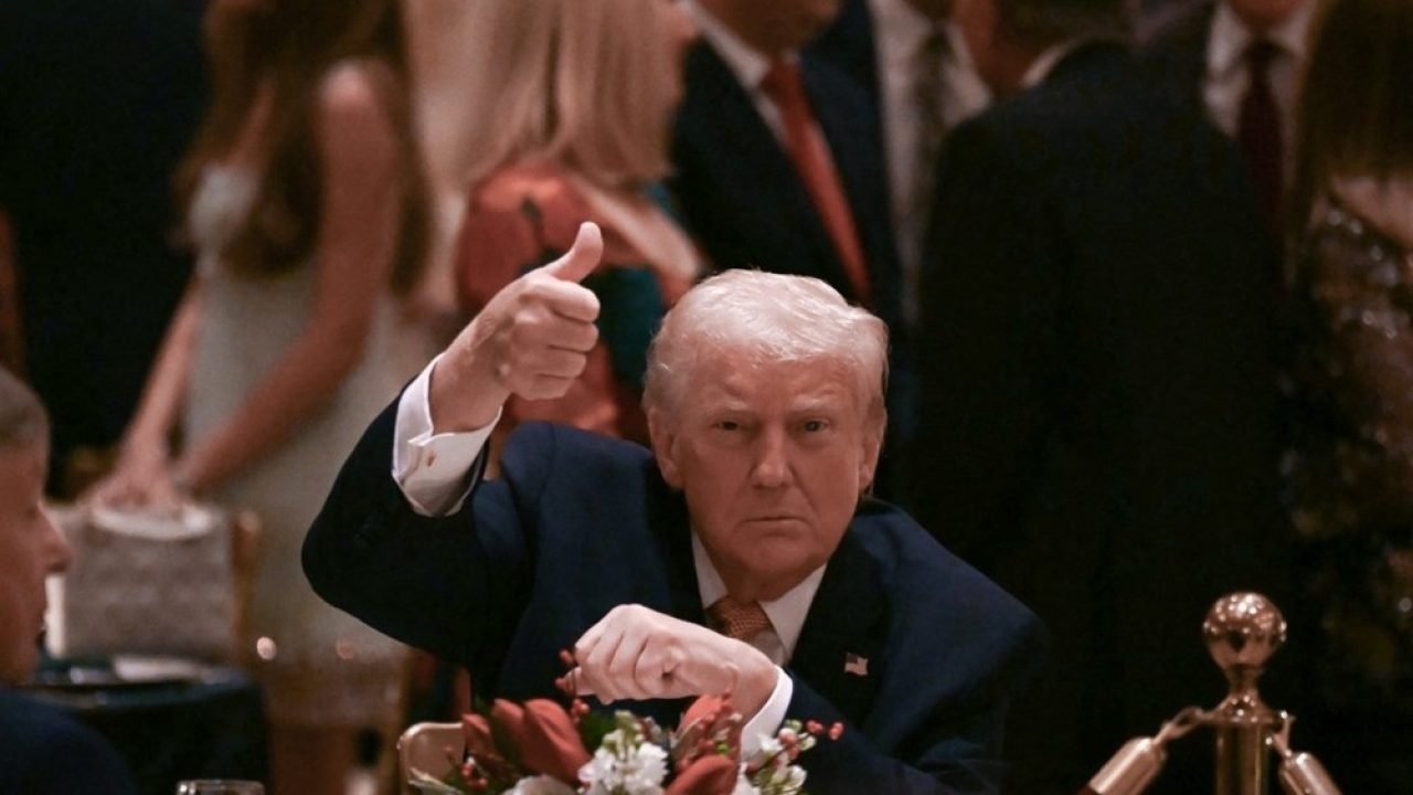 afp__20251225__88zg7q2__v1__midres__uspresidentdonaldtrumpspendstheweekendathismaral