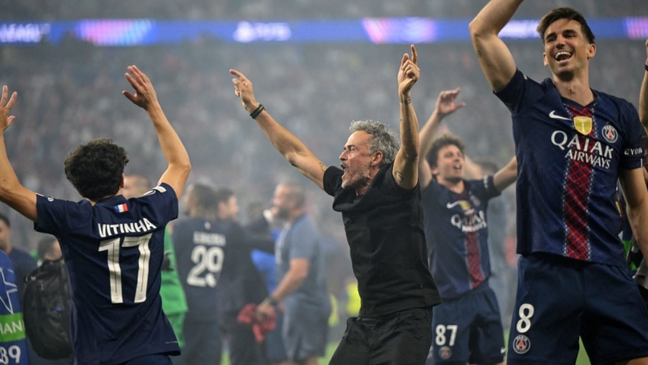 afp__20260530__b4hm7qh__v1__midres__fbleurc1psgarsenalfinal