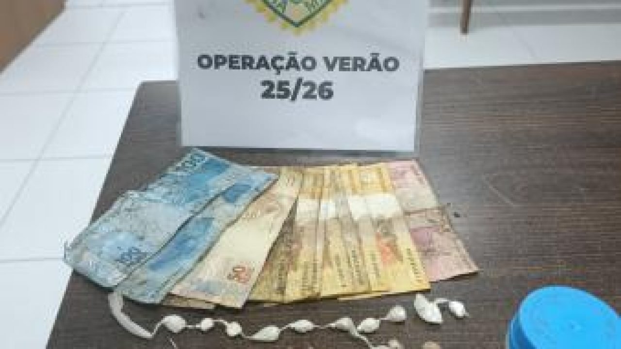 PMPR detém suspeito de tráfico que tentou dispensar drogas e resistiu à abordagem em Matinhos