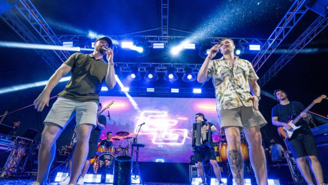 Veteranos do Verão Maior, Gustavo Toledo & Gabriel fazem a festa em Porto São José