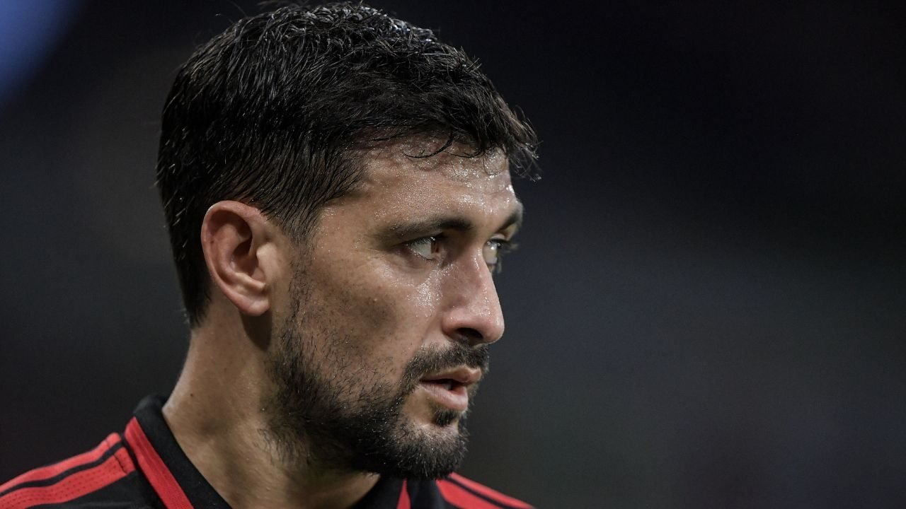 arrascaeta-meia-flamengo-ranking-penaltis