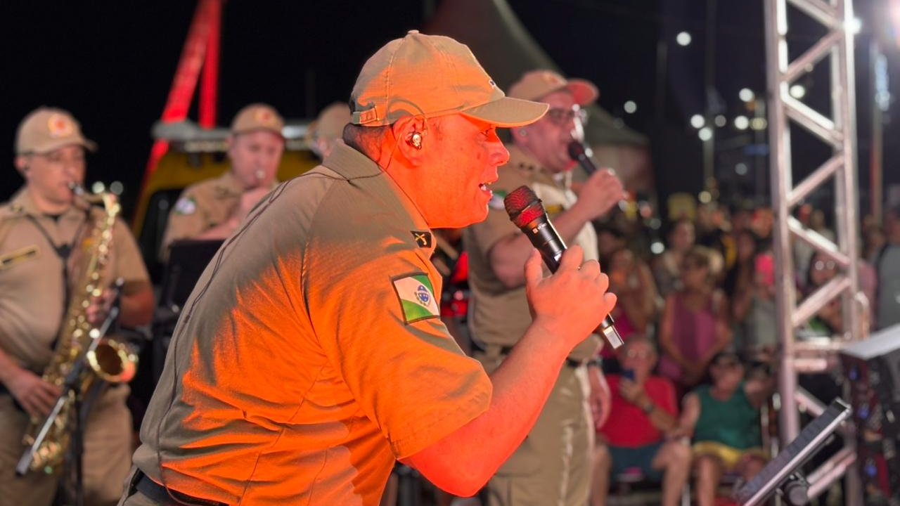 Música, interação e segurança: PMPR anima a noite de Caiobá