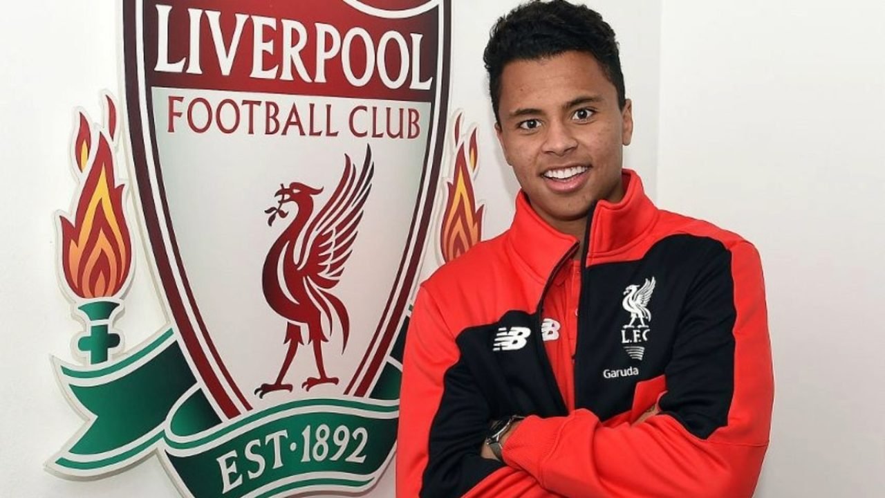 Por que reforço do Corinthians não deu certo no Liverpool — Foto: Reprodução/ Di