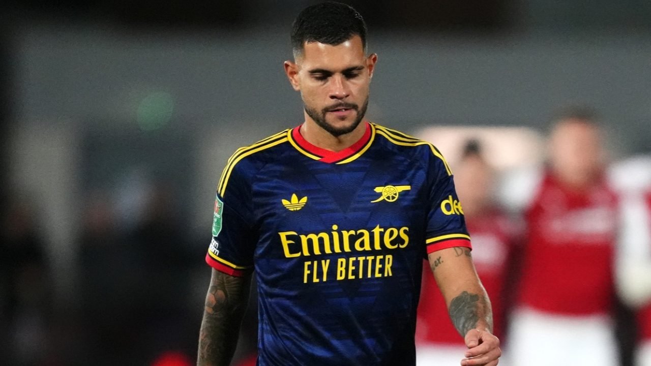 bruno-guimaraes-arsenal-penalti-eliminacao