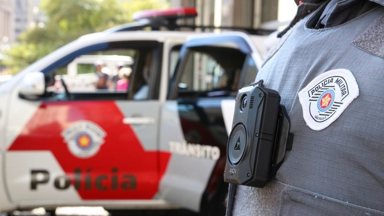 cameras_uniformes_de_policiais_militares_sao_paulo_rvrsa_abr_2804223629_0-1