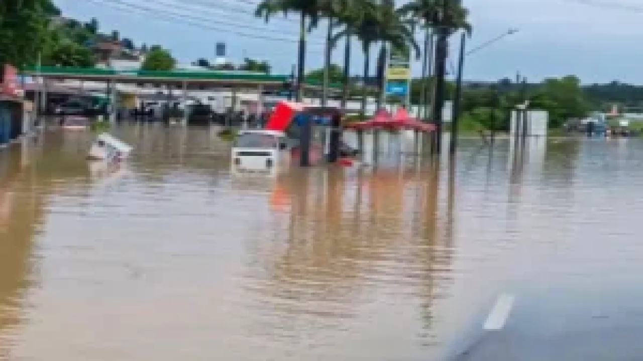 chuvas_em_pernambuco-300x179-2