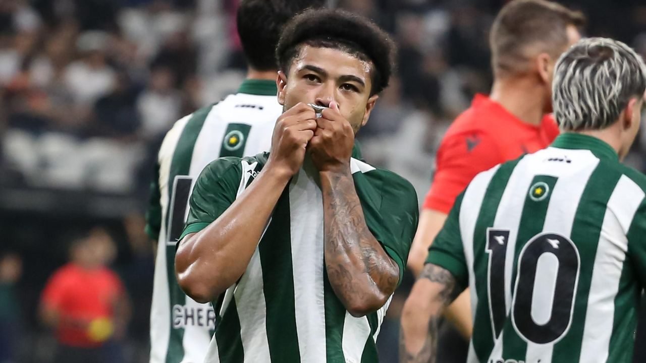 coritiba-lucas-ronier-2