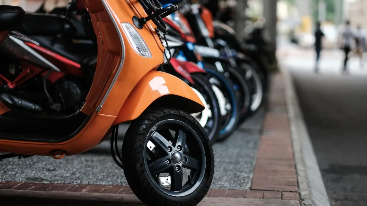 Prefeitura de Guarapuava orienta sobre mudanças nas regras para ciclomotores