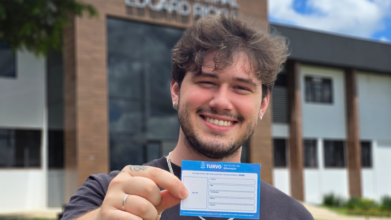 Prefeitura de Turvo realiza emissão de carteirinhas de Vale Transporte Universitário