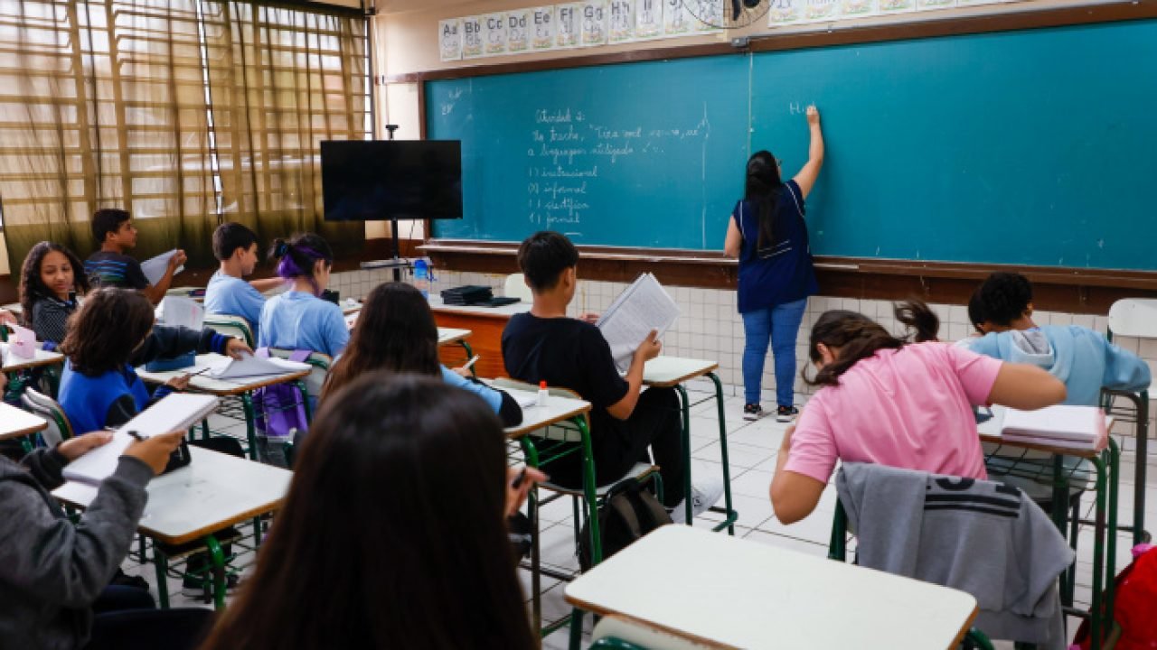 Parceiro da Escola: Definidas empresas responsáveis pela administração de 13 colégios estaduais