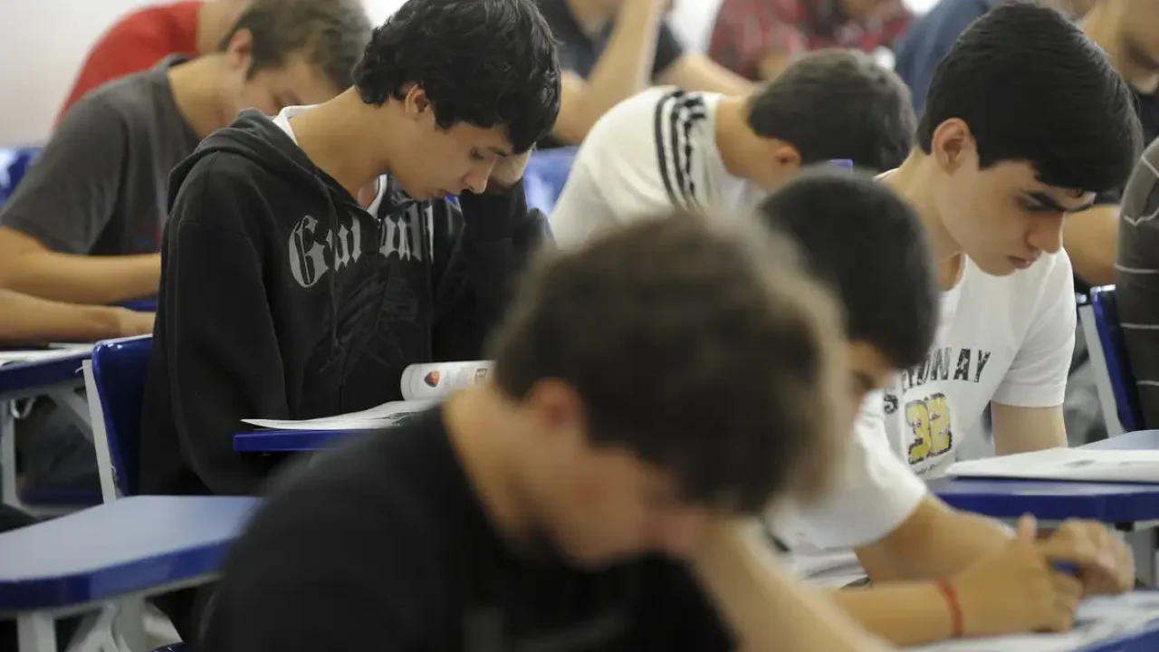 Entenda o funcionamento do Sisu e as convocação de candidatos em lista de espera