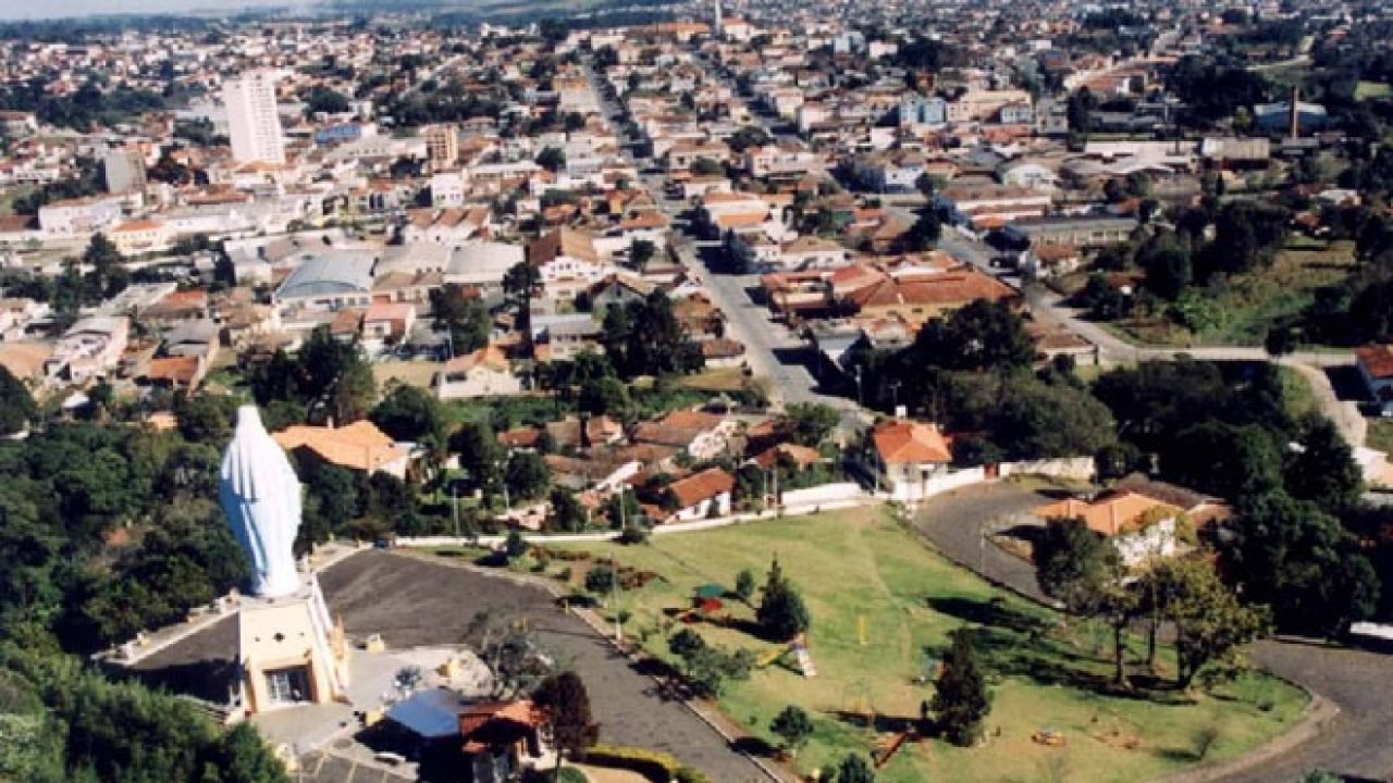 Ministério Público do Paraná oferece denúncia contra servidor público que f
