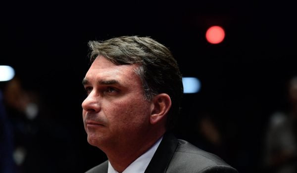 flavio-bolsonaro-saulo-cruz-as