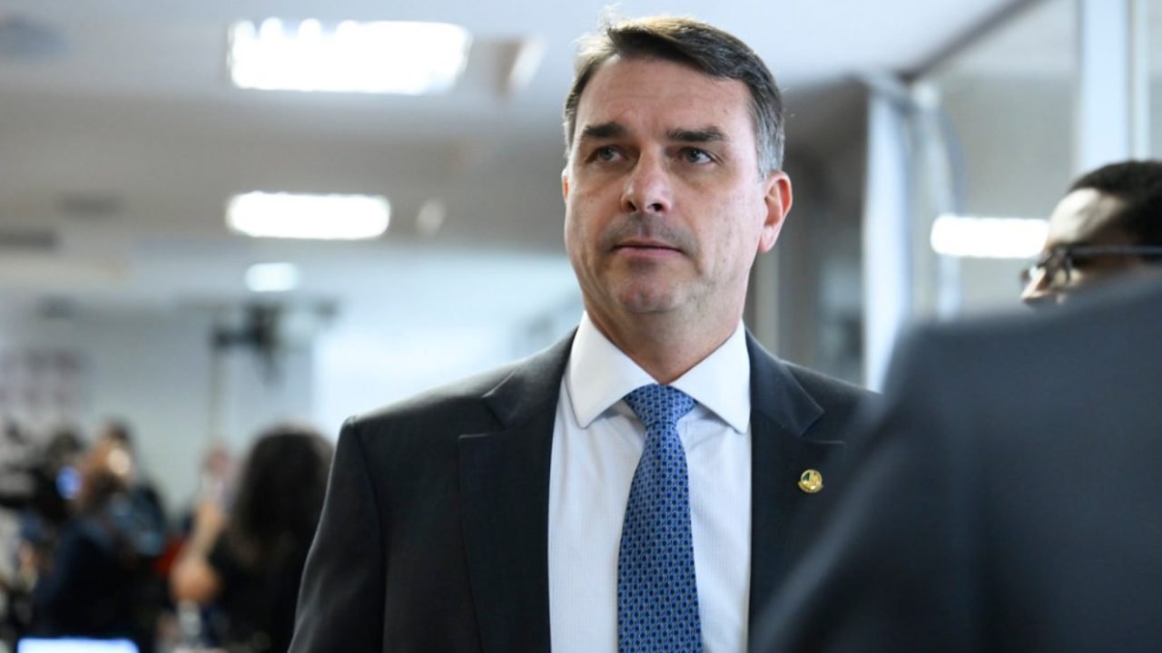 flavio-bolsonaro-senador-2