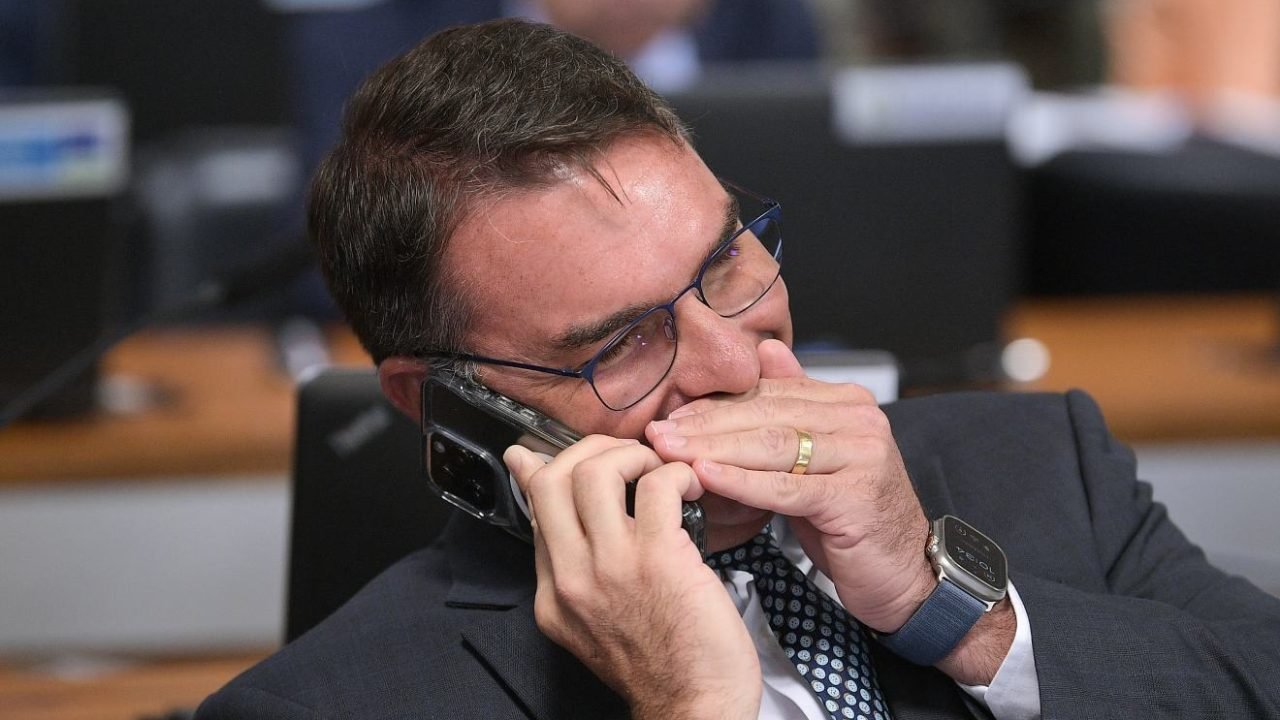 flavio-bolsonaro-violencia-tse
