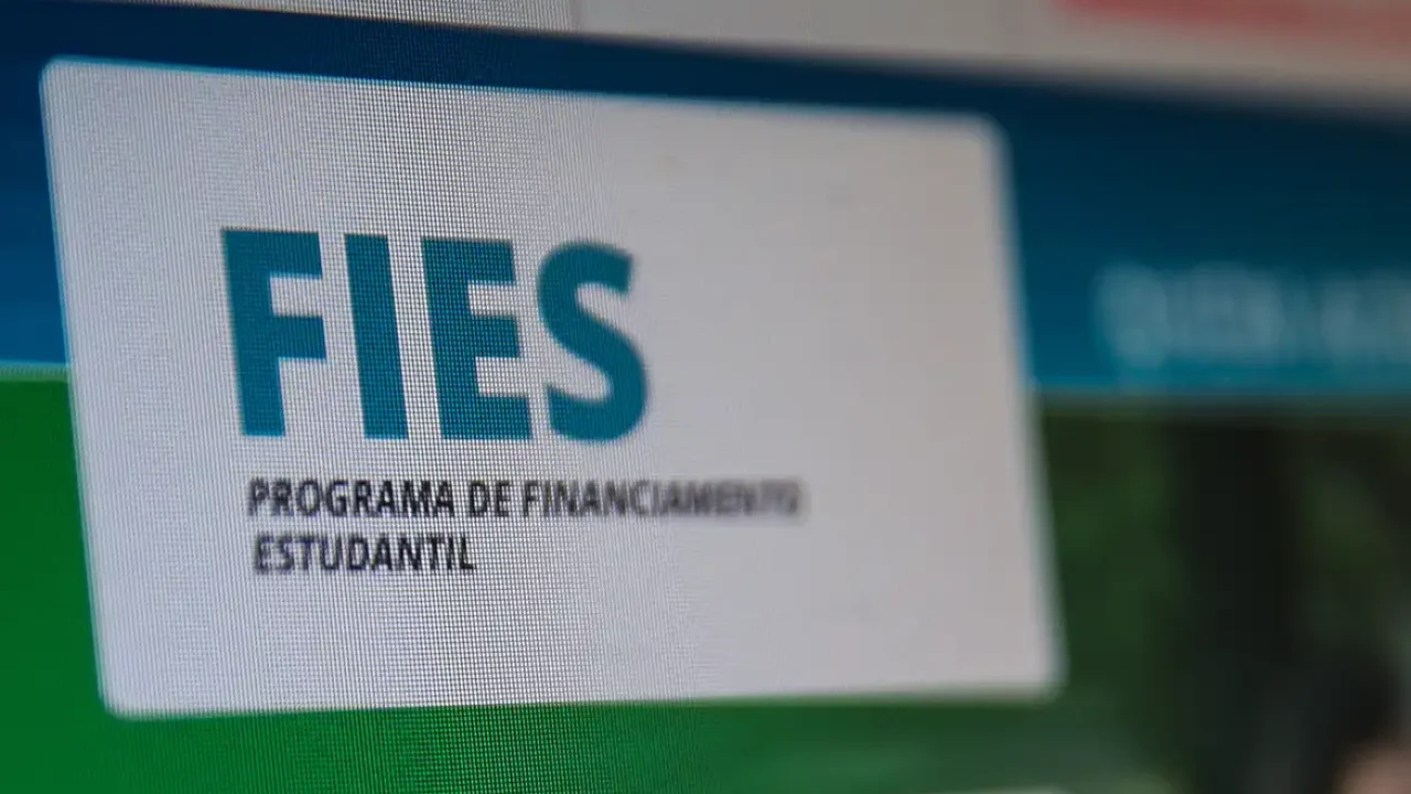 Fies abre prazo para complementar inscrições postergadas