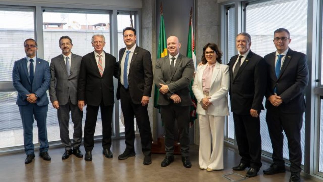 Estado anuncia R$ 168 milhões para socioeducação e entrega viaturas novas ao Gaeco