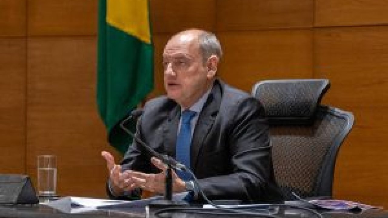 governador-interino-do-rio-de-janeiro-300x200-1