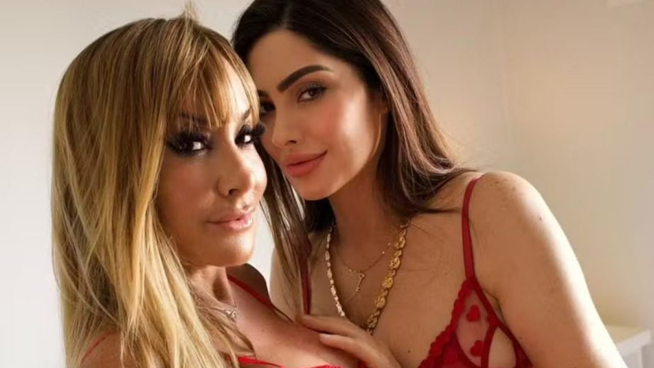 Ex-BBB participa de ensaio sensual com ex-atriz pornô