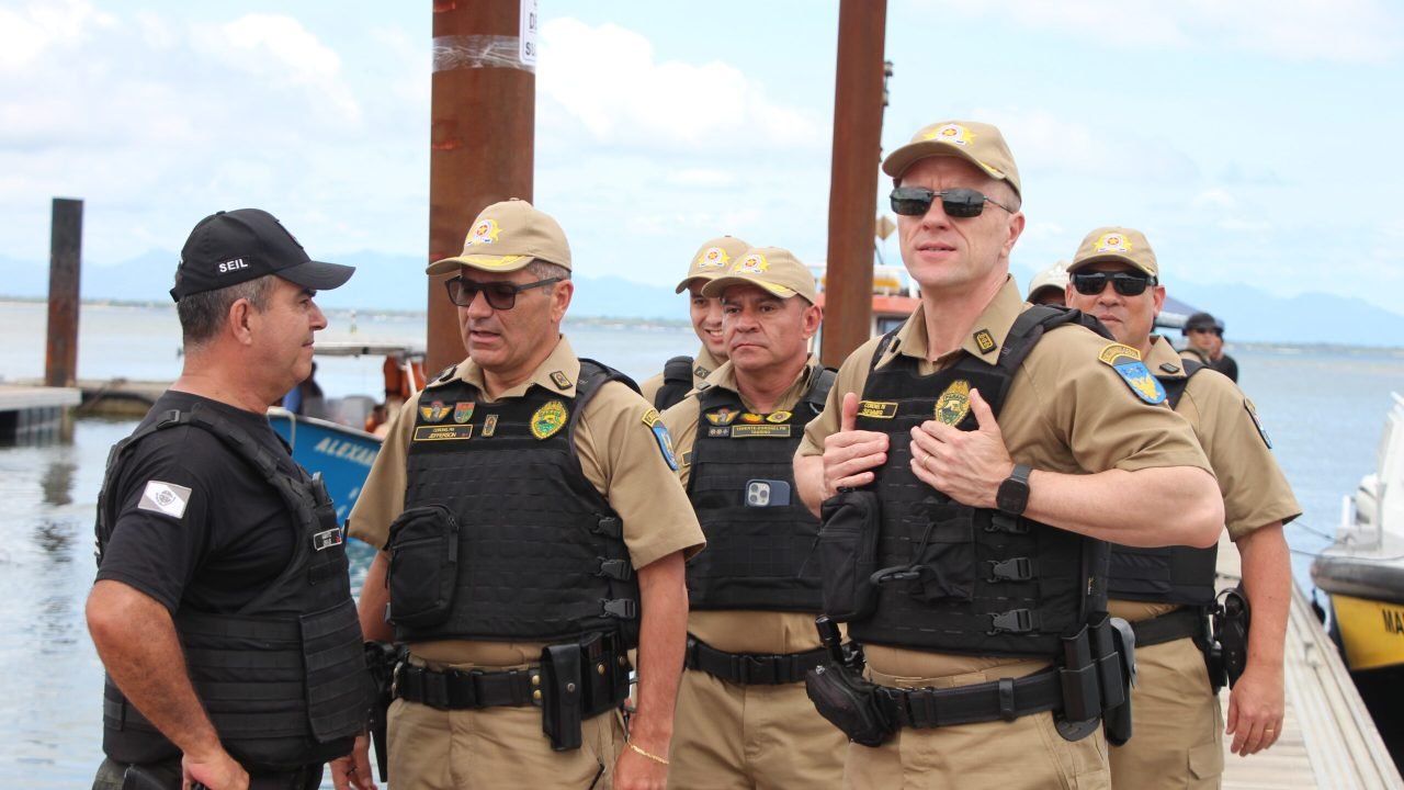 Comandante e Subcomandante-Geral da PMPR visitam a Ilha do Mel e acompanham intensificação do