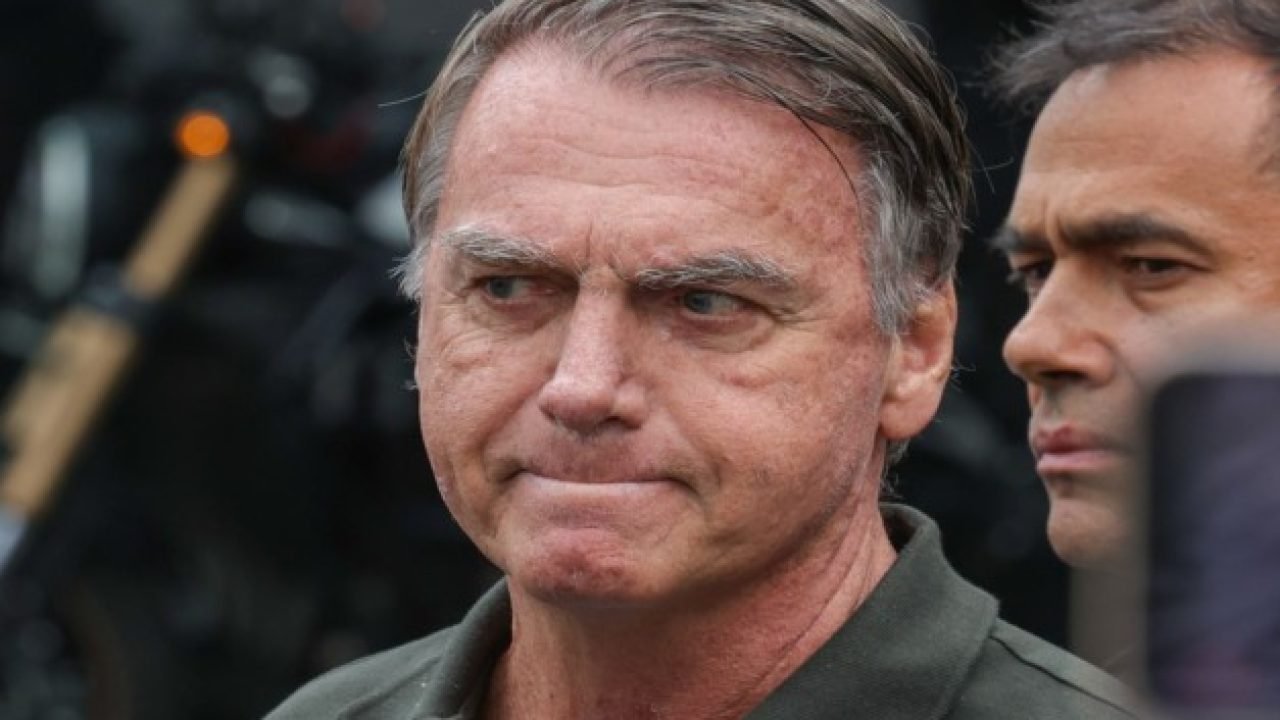 Foto: Bolsonaro cumpre pena no 19º Batalhão da Polícia Militar do Distrito Feder