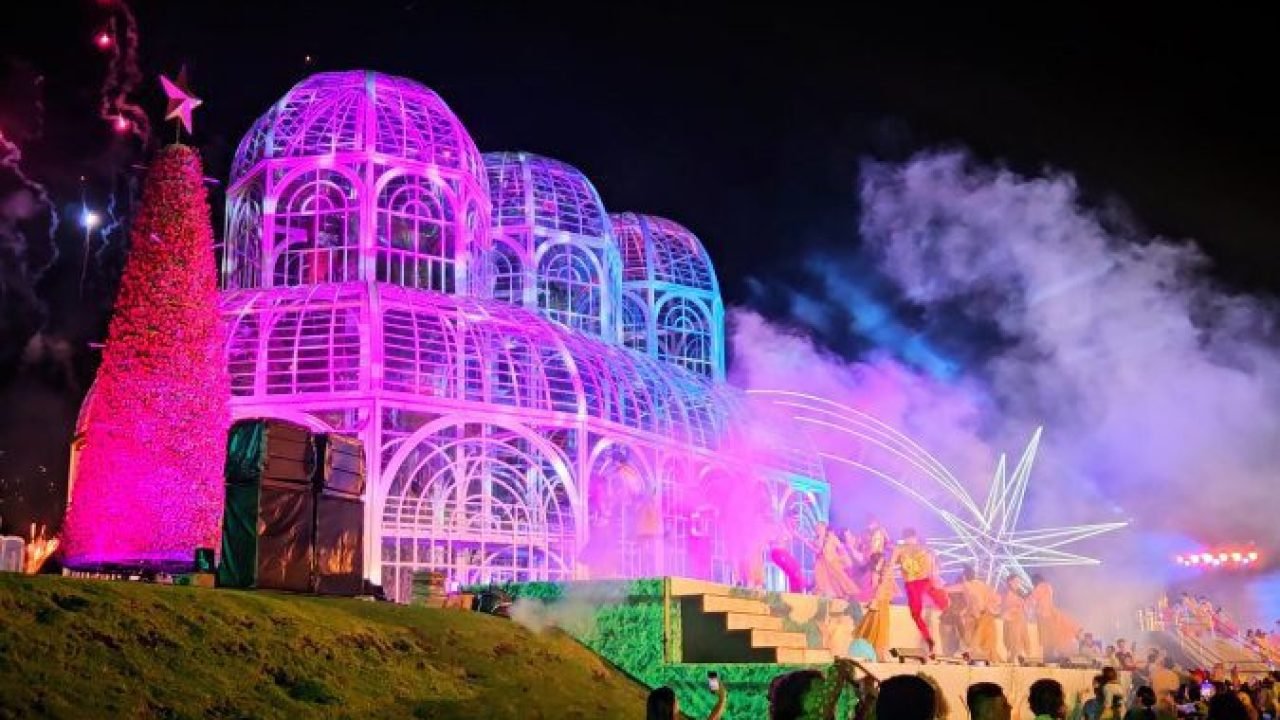 TV Paraná Turismo transmite o espetáculo 'Natal no Jardim Botânico'