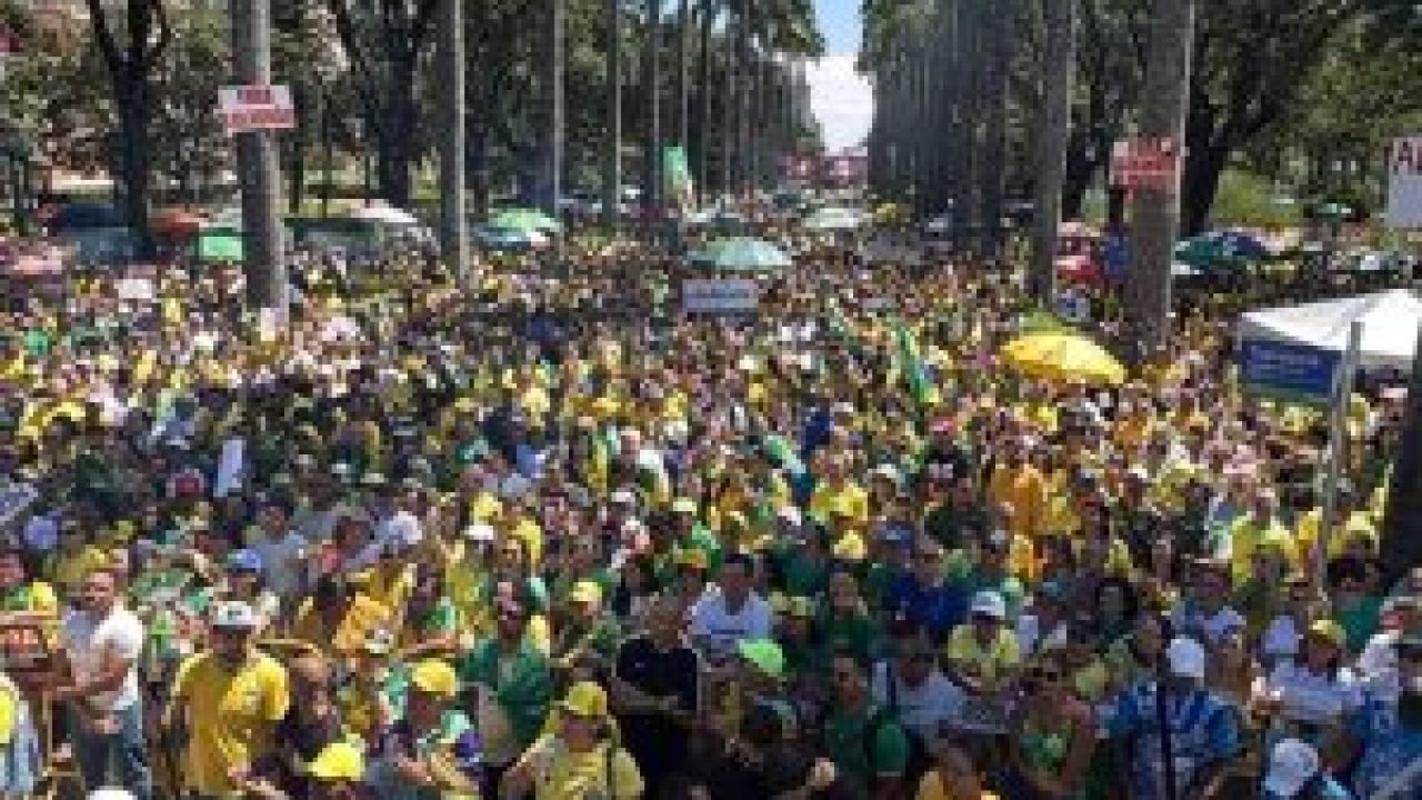 manifestacao-bh-300x244-1