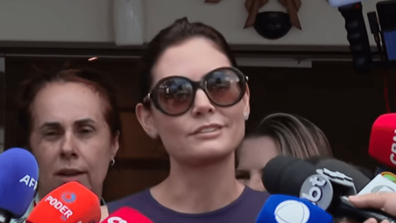 michelle-bolsonaro-em-coletiva-1