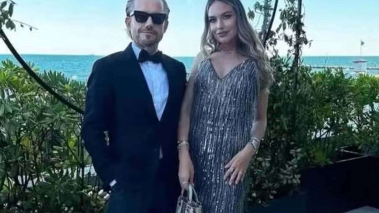 modelo-morta-cabeca-roubada-tumulo