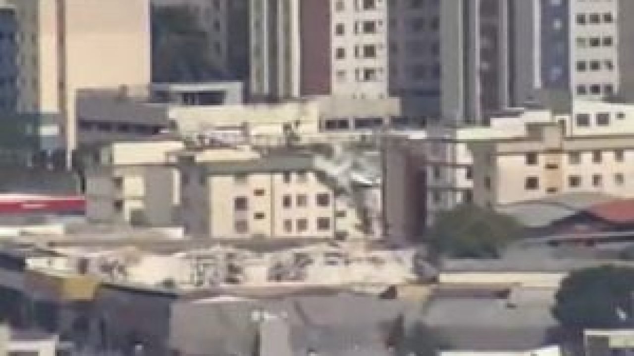 momento-da-colisao-do-aviao-em-predio-em-belo-horizonte-300x172-1