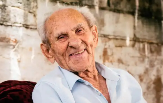 morre-aos-88-anos-o-influenciador-vovo-anesio-feno006457900202606131142.png