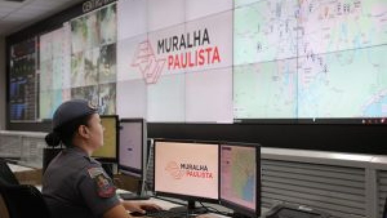 muralha-paulista_54959861955_o-1024x683-1-300x200-1