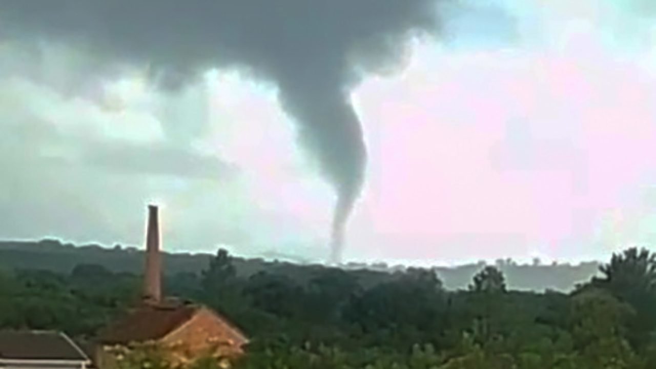 Simepar registra quatro casos de nuvem funil em menos de dez dias no Paraná