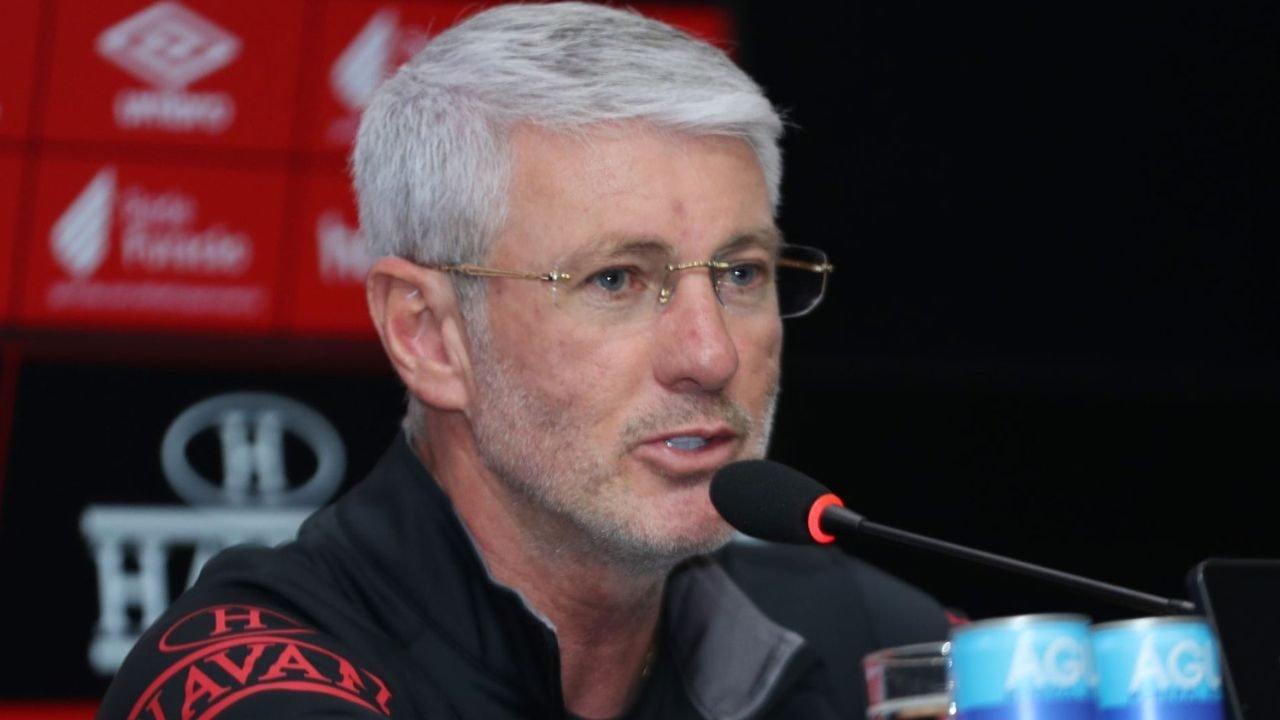 odair-hellmann-athletico-chapecoense