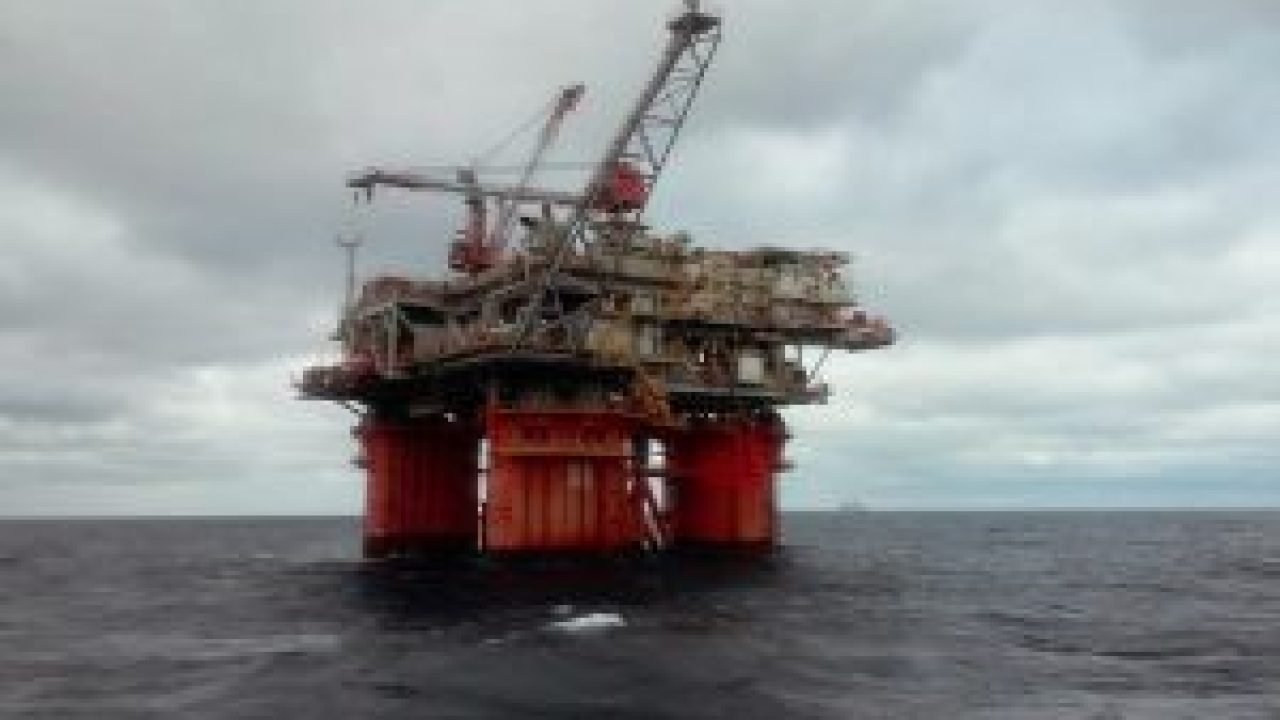 oil-rig-5232047_640-300x180-1