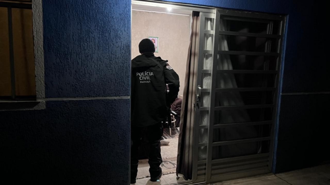 pcpr_cumpre_mandado_contra_investigado_por_extorsao_sexual_na_internet_em_curitiba2.jpg