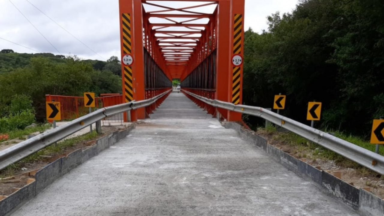 Ponte do Rio da Várzea em reforma. — Foto: Governo do Paraná