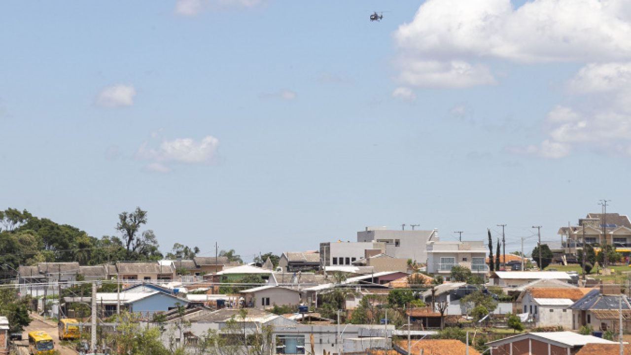 Auxílios de R$ 1 mil e para reconstrução das casas: Es