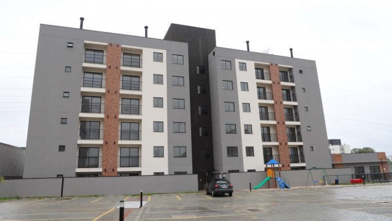 Com apoio do Estado, famílias de São José dos Pinhais conquistam a moradia própria