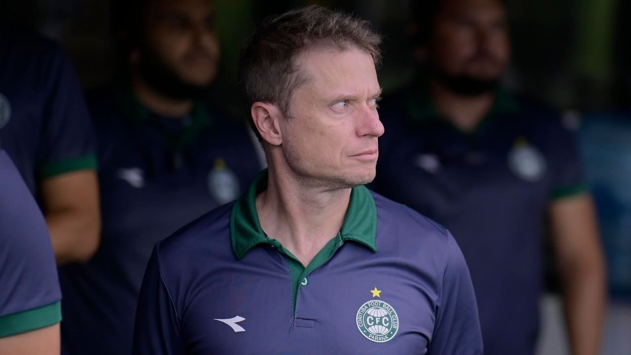 seabra-dois-meses-tecnico-coritiba