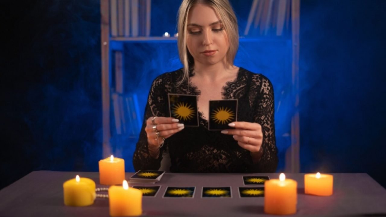 tarot-do-dia-previsao-para-os-12-signos-em-03-04-2026-750x500-1
